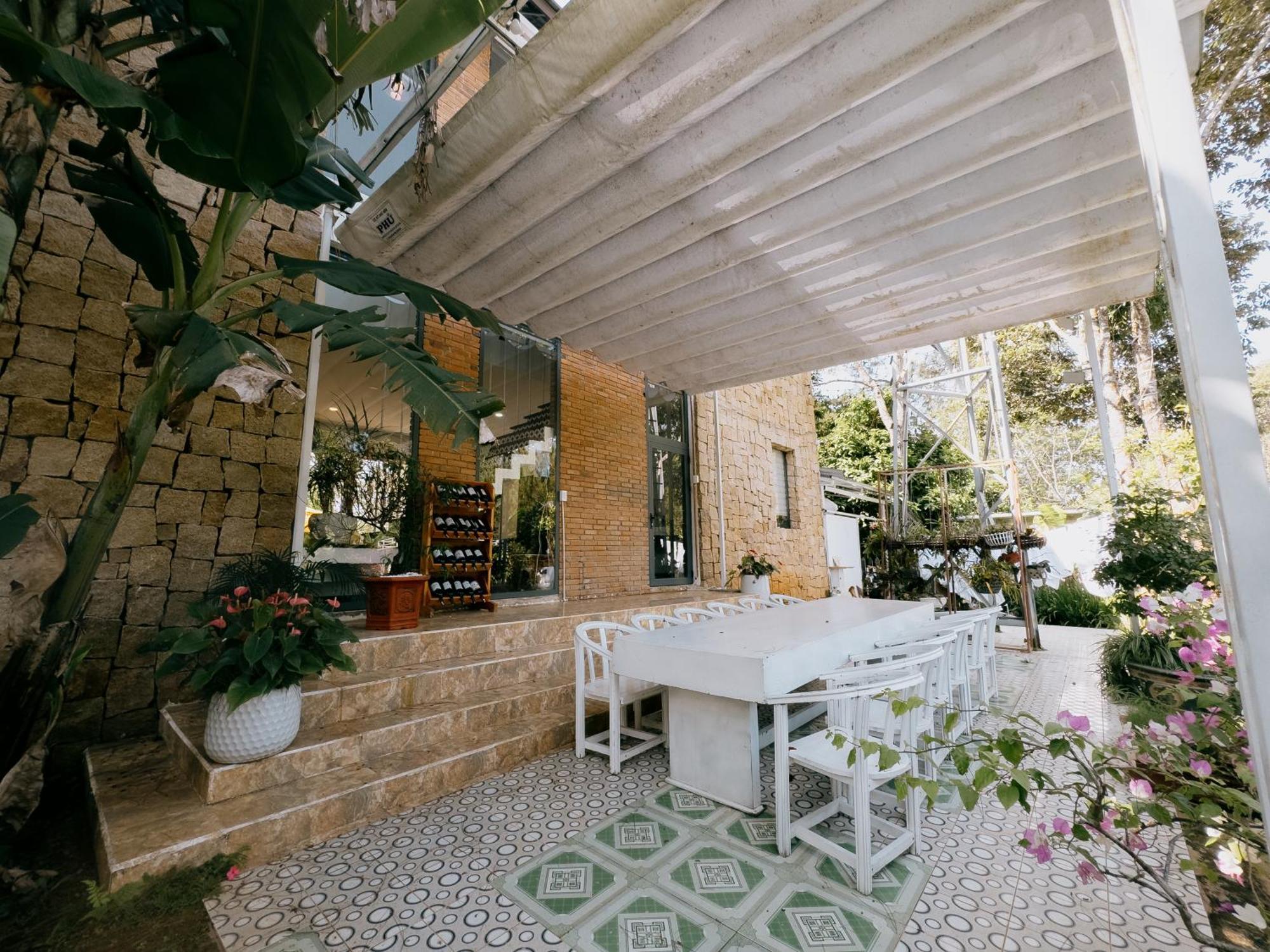 Camelia Coffee & Homestay Kon Von Kla Exterior foto